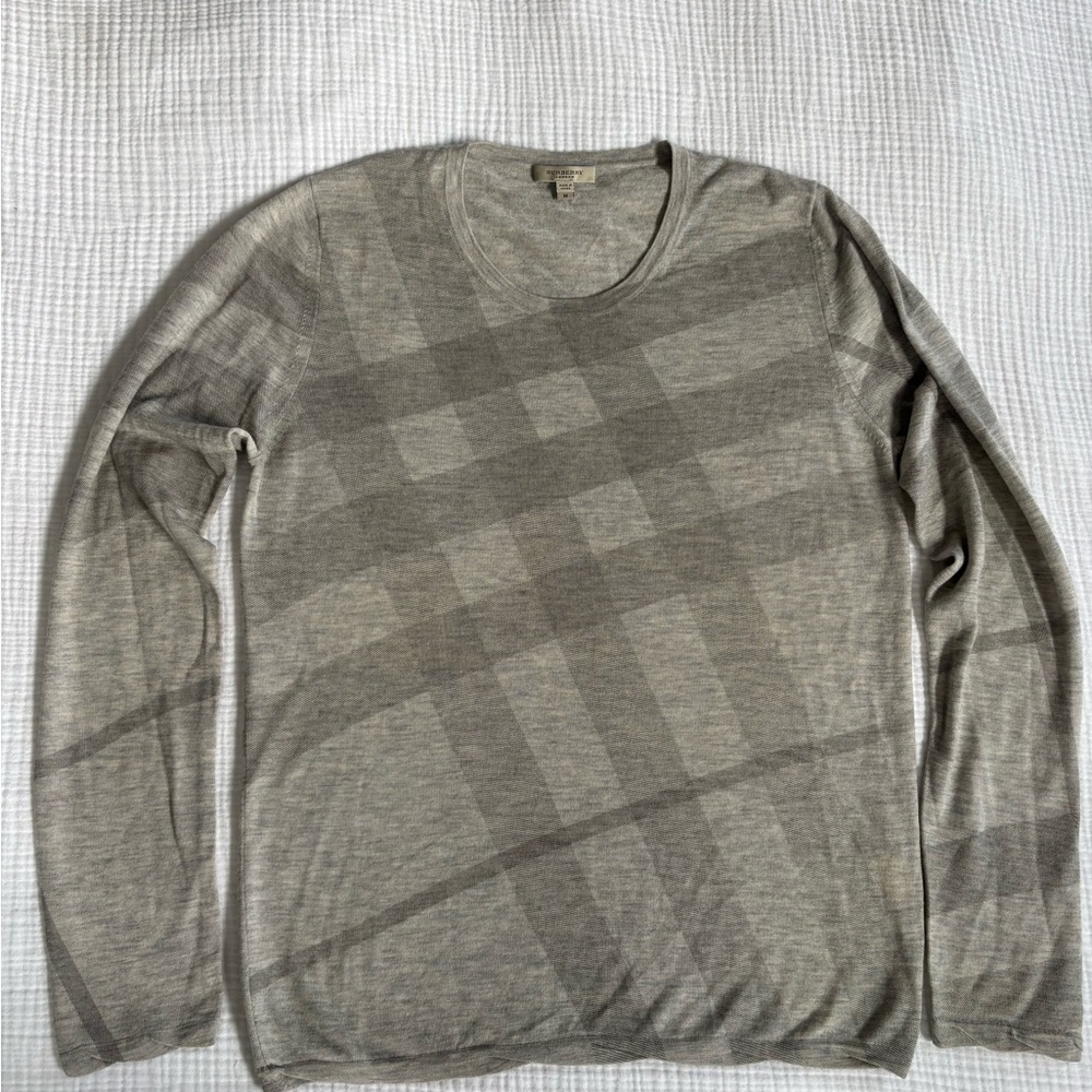 Burberry Men's Crewneck Sweater in Light Gray Plaid